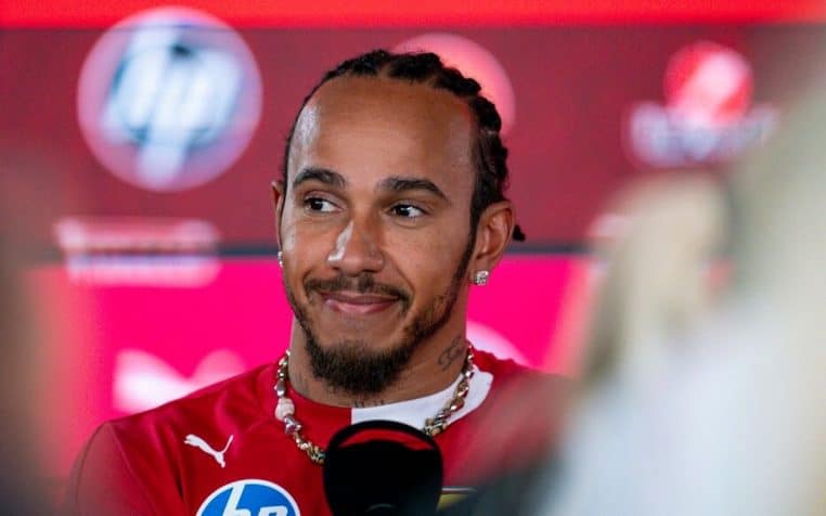 lewis hamilton vend sa collection de voituree - copie