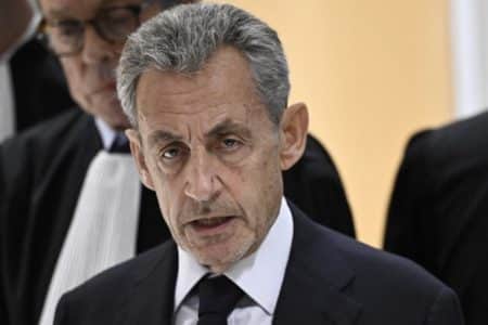 nathalie-gavarino-condamnation-sarkozy-accuse-manifestationn.jpg