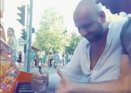 Pianiste agressé