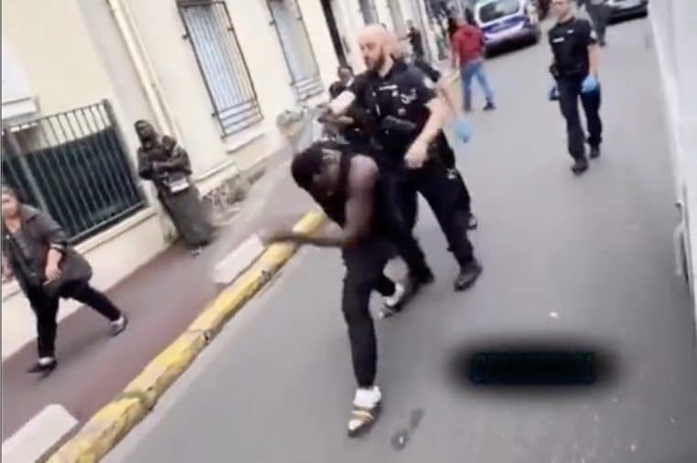 Police gaz lacrymogène