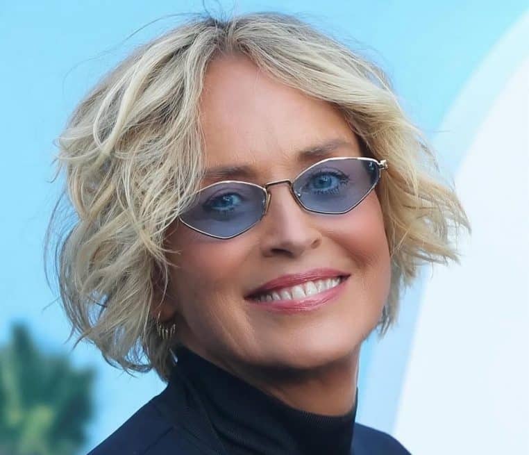 Sharon Stone cheveux