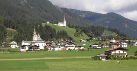 village colle a la france salaire - copie