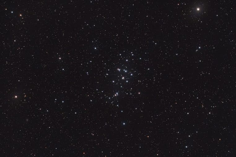 Carte céleste avec limites officielles du Cancer.