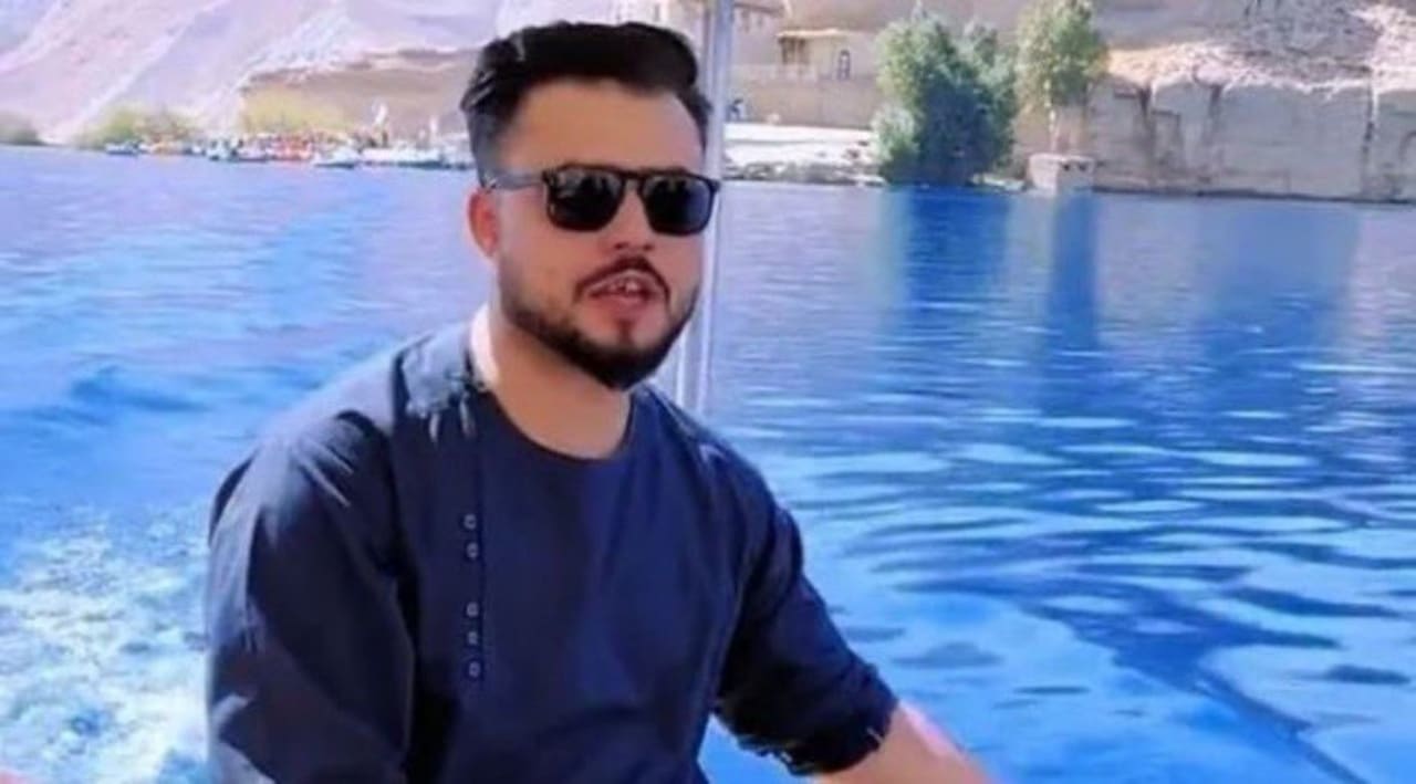 DG Usama, un migrant qui a fui l'Afghanistan retourne dans son pays d'origine en vacances