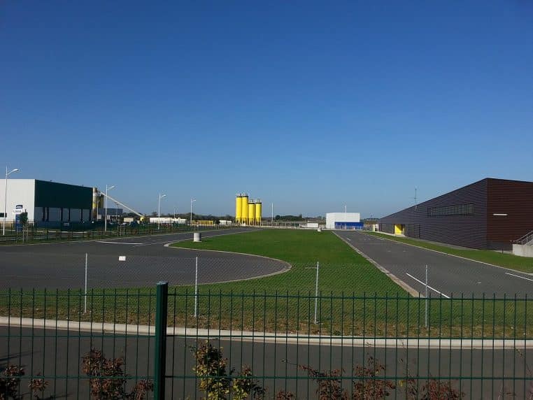 Vue des pistes d’un centre d’examen du permis de conduire à Déols.