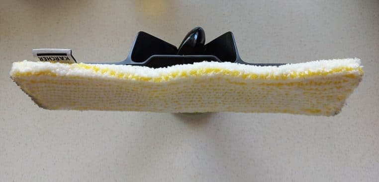 Aspirateur de vitres, pulvérisateur et chiffon