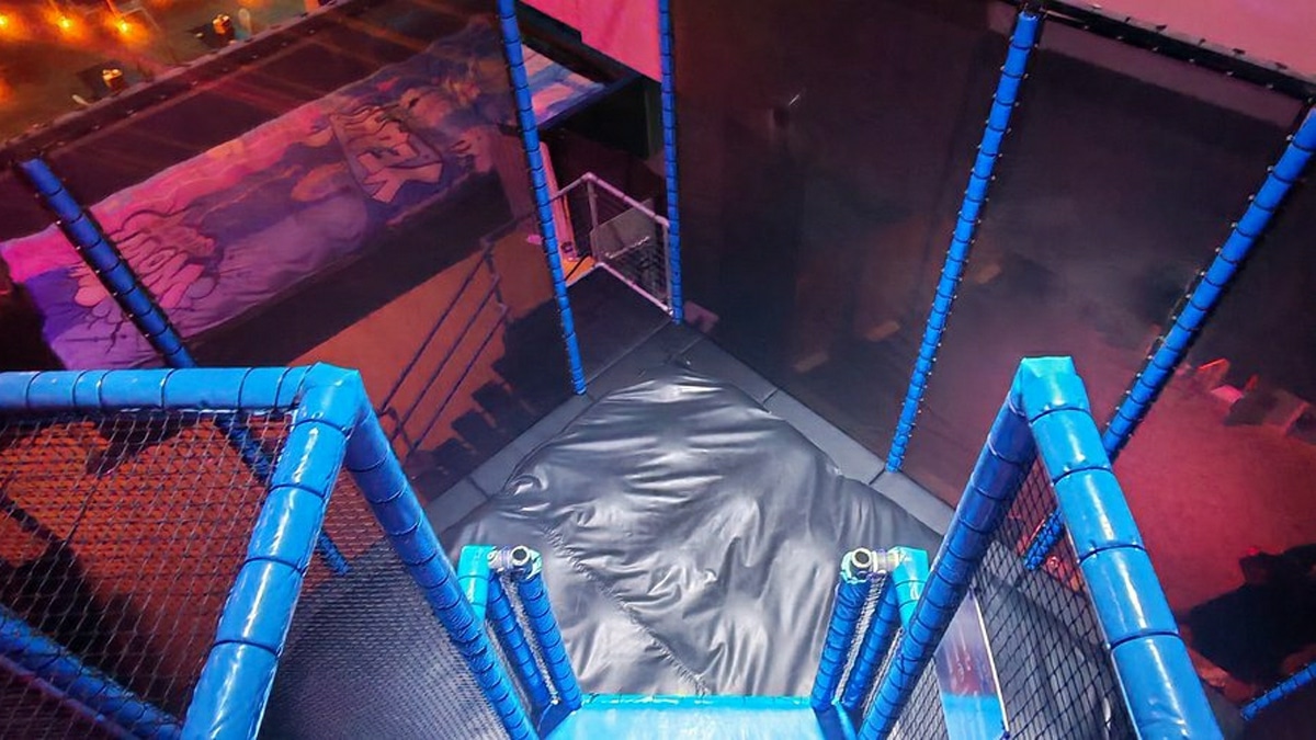 Enfant Mort Trampoline