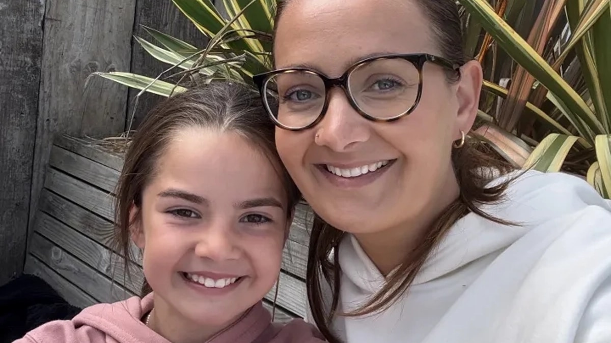 Fille Paralysie Maladie Rare