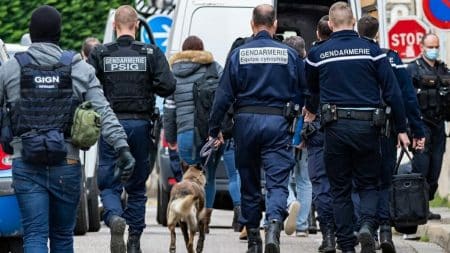 Homme Gendarmes Blois