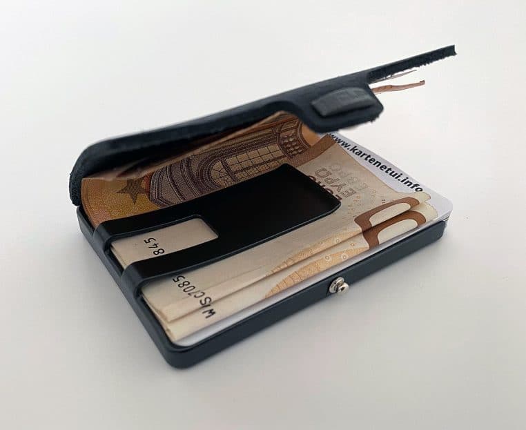 Portefeuille avec billets de 50 euros