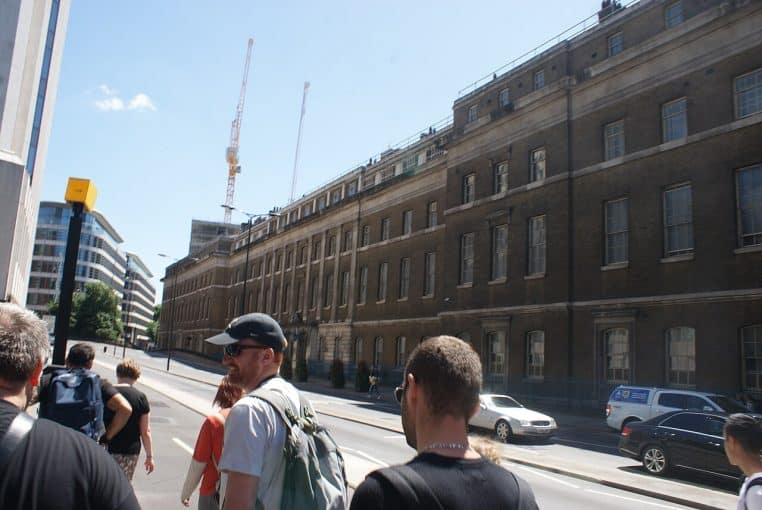 Vue des bâtiments de l’HMRC sur Lower Thames Street dans la City, siège d’une partie de l’administration fiscale.