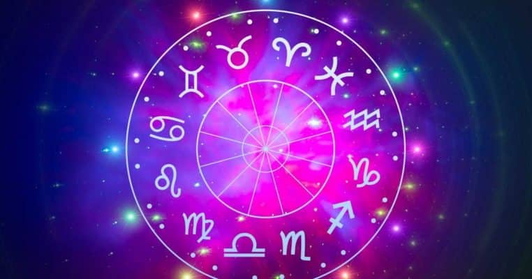 astrologie-ce-signe-mois-octobre-fanfarre.jpg