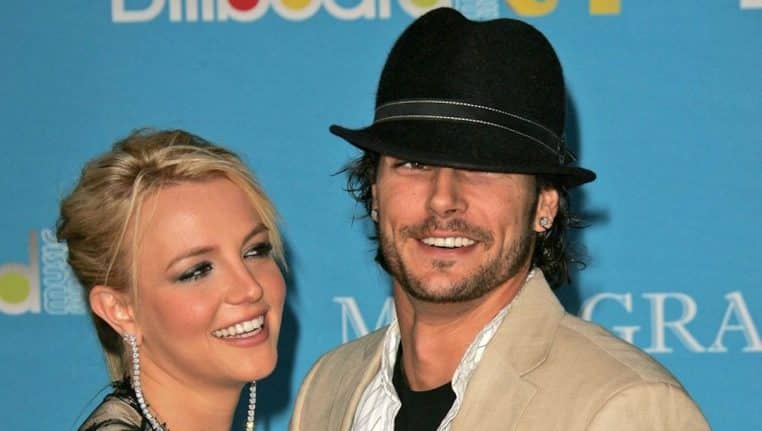 britney spears son ex balance severment sur elle - copie