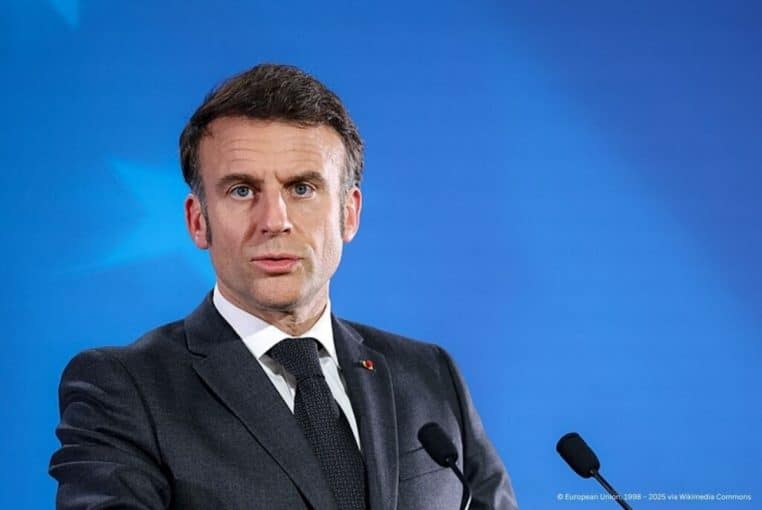 emmanuel macrno pense deja aux presidentielles 20322