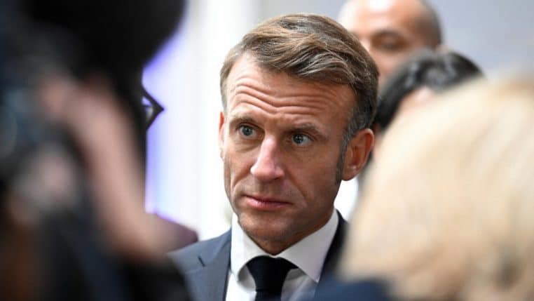 emmanuel macrno pense deja aux presidentielles 20322