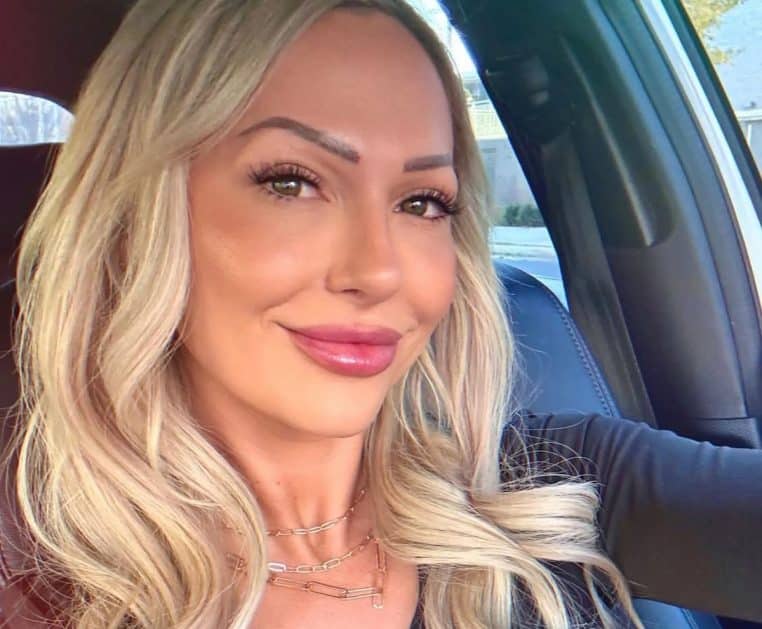 femme probleme augmentation mammaireee