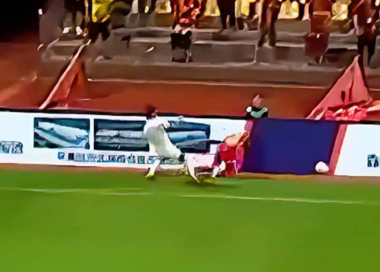 Joueur de foot blessé