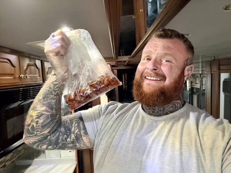 Il mange 3 kg de bonbons Haribo