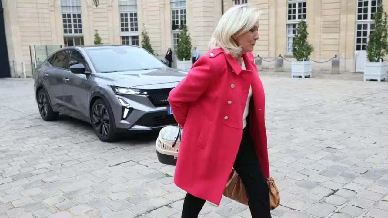 marine le pen chaton matignon @afp