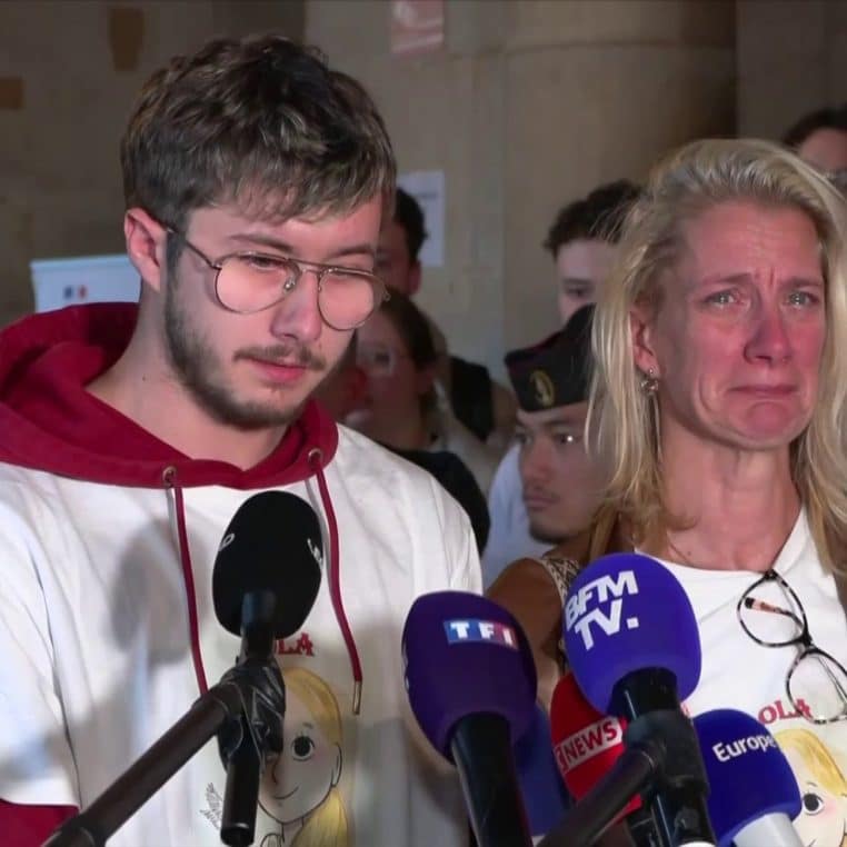 Frère et mère de Lola