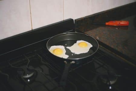 Œufs poêle