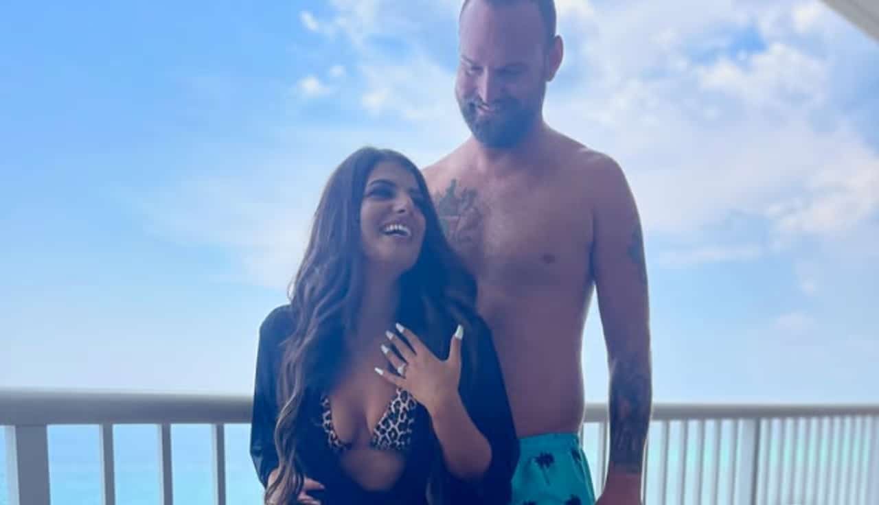 Un policier et une ancienne ado disparue se retrouvent 15 ans après