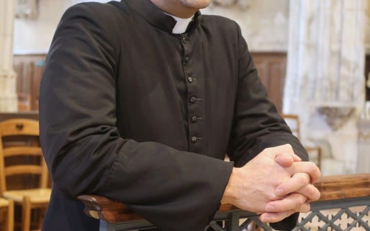 prête a 17 femmes il est vire - copie