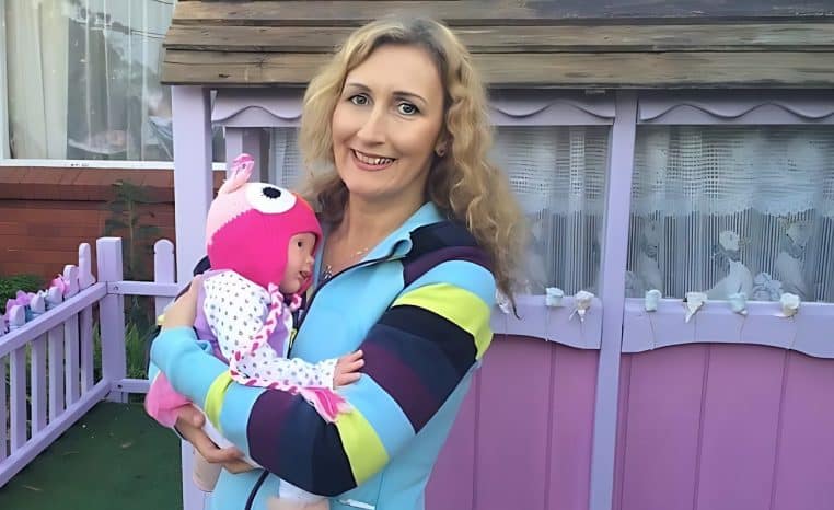 Son impressionnante collection de bébés reborn