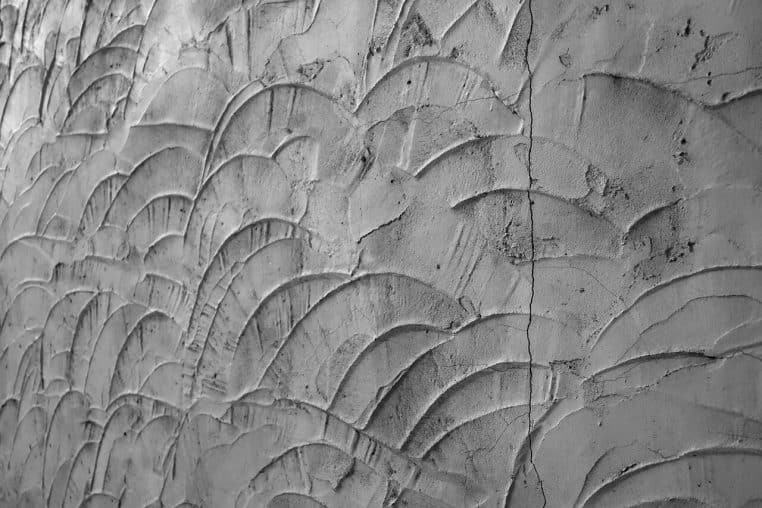 Catégorie d’images de fissures avec plusieurs vues horizontales exploitables pour illustrer une réparation.