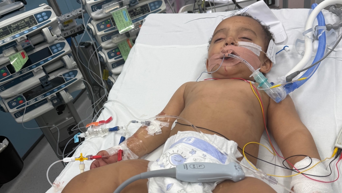 Bebe Hopital Blessures Internes