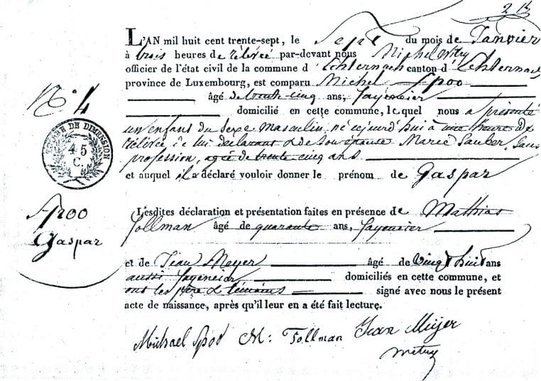 Page horizontale d’un acte de naissance manuscrit ancien, photographie nette d’un document d’état civil authentique.
