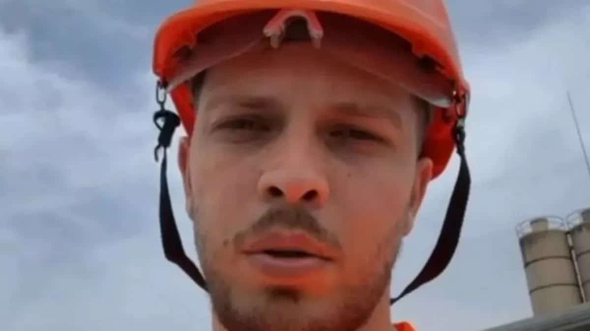 Footballeur Cendrim Kameraj