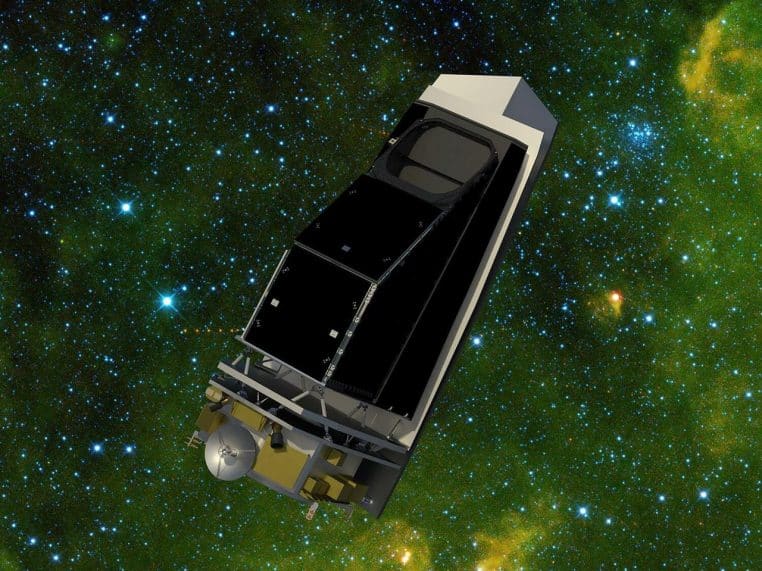 Illustration du télescope spatial NEO Surveyor flottant dans un ciel d’étoiles vert et bleu, chargé de détecter les astéroïdes proches.