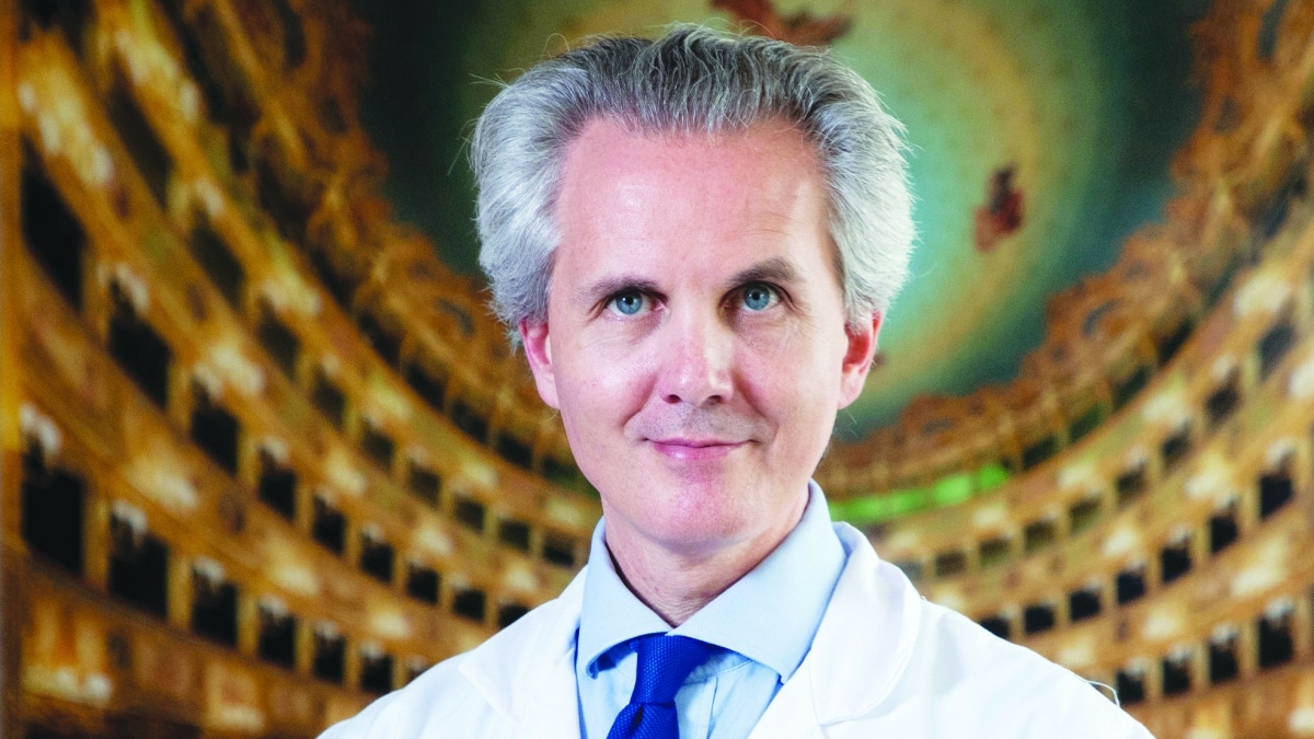 Intelligence Bonheur relation