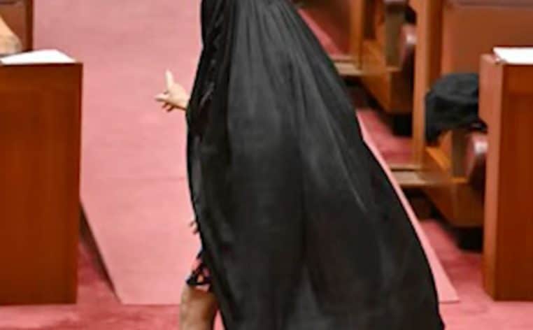 Parlement sénatrice burqa Australie