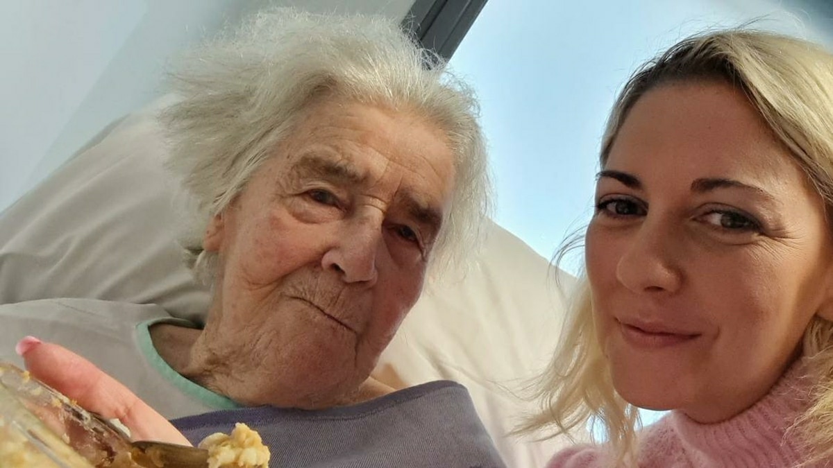 Retraitee Hopital Attente