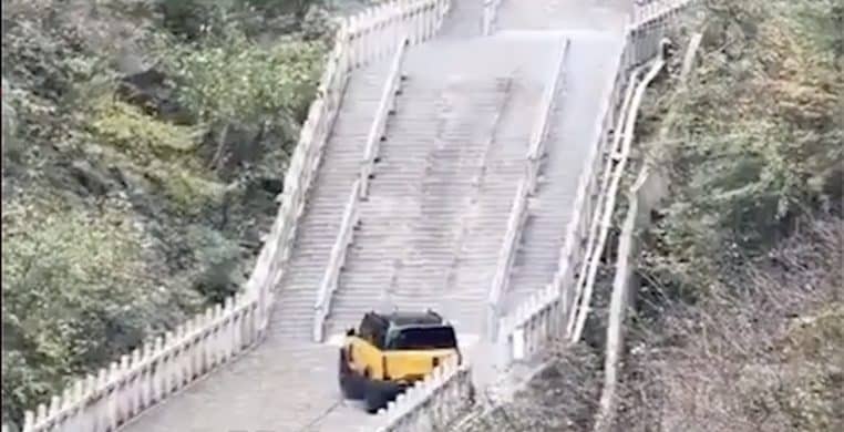 Démonstration voiture constructeur chinois