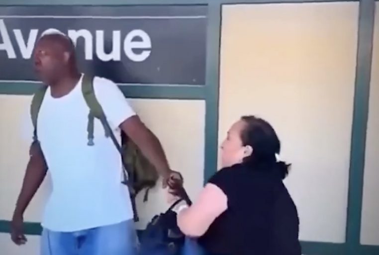 Homme accusé de voler sac