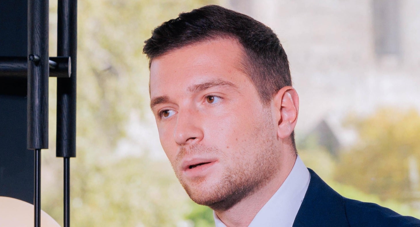 Jordan Bardella comparé à Hitler