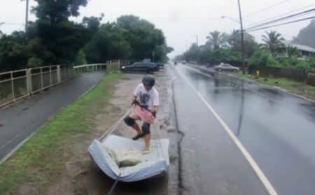 mattress surfing sommier ado