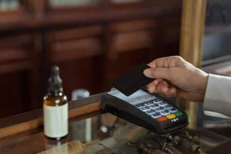 Service bancaire exposé à la fraude