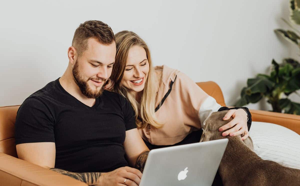 police couple enfant fille parents actu