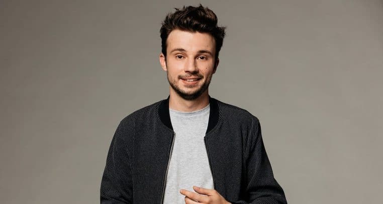 tom villa vient detre papa