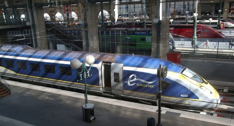 Eurostar e320 en gare du Nord, vue depuis le quai, ambiance de départ et contrôles vers Londres.