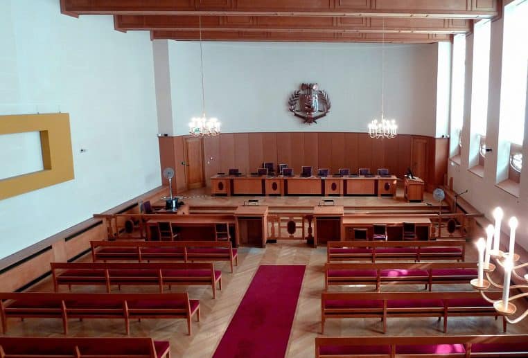 Autre angle de la mairie de Chessy en Seine-et-Marne, bâtiment officiel où se traitent les dossiers de mariage