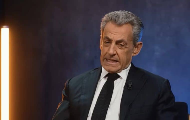 Nicolas Sarkozy dans Legend