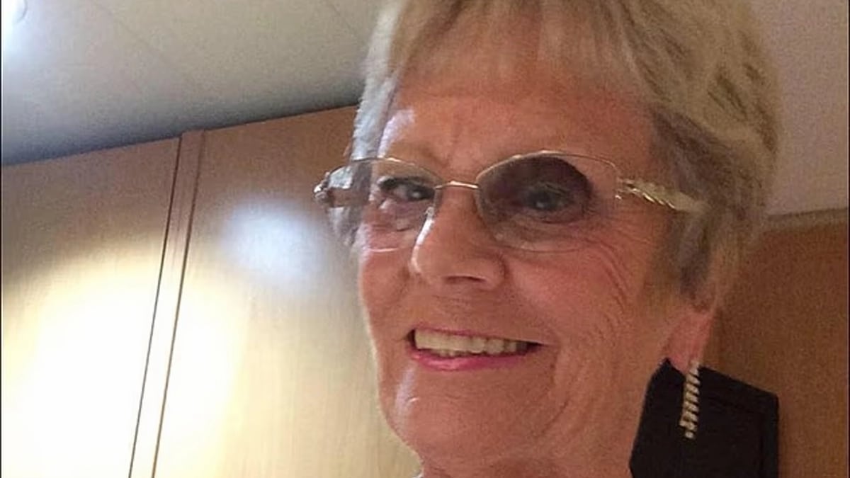 Voyageuse-Ann-Leadley