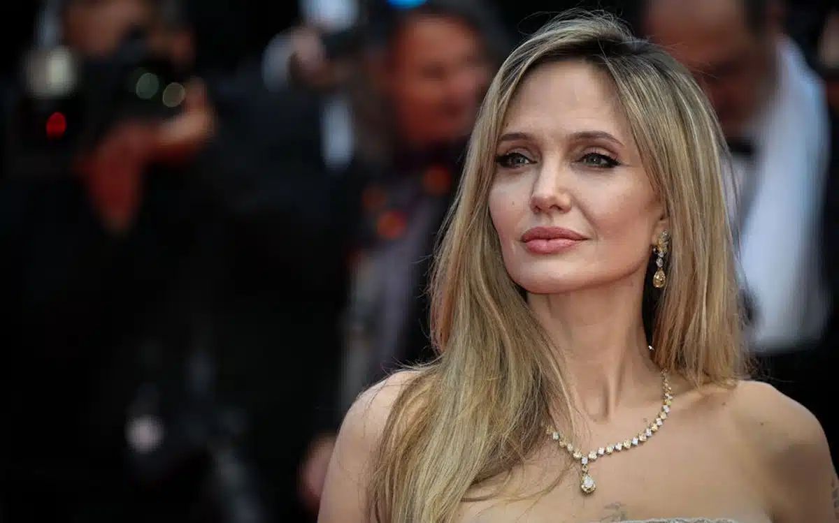 angelina-jolie-devoile-cicatrice-cancerrrr.jpg