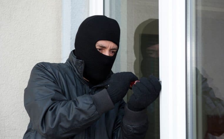 cambrioleur noël cadeaux actualité