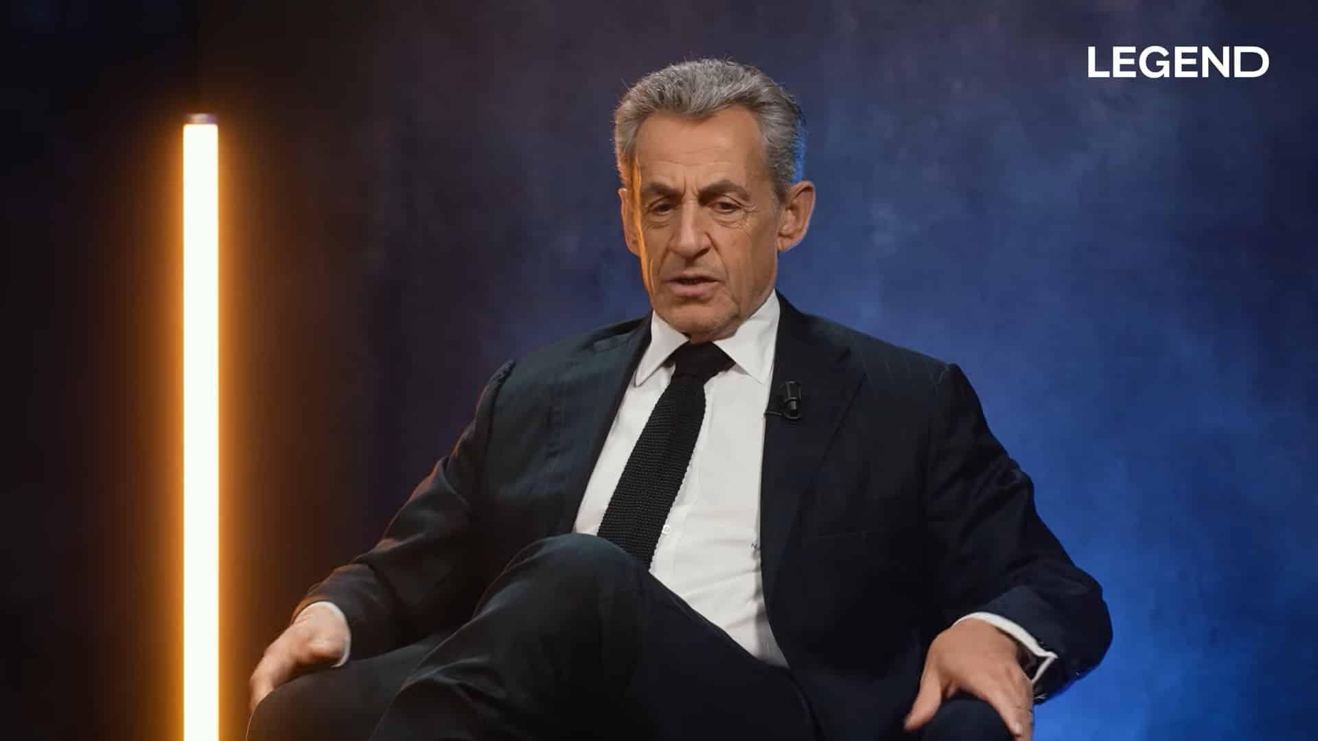 Nicolas Sarkozy reçoit 20 000 lettres en prison